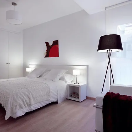 08028 Apartment
